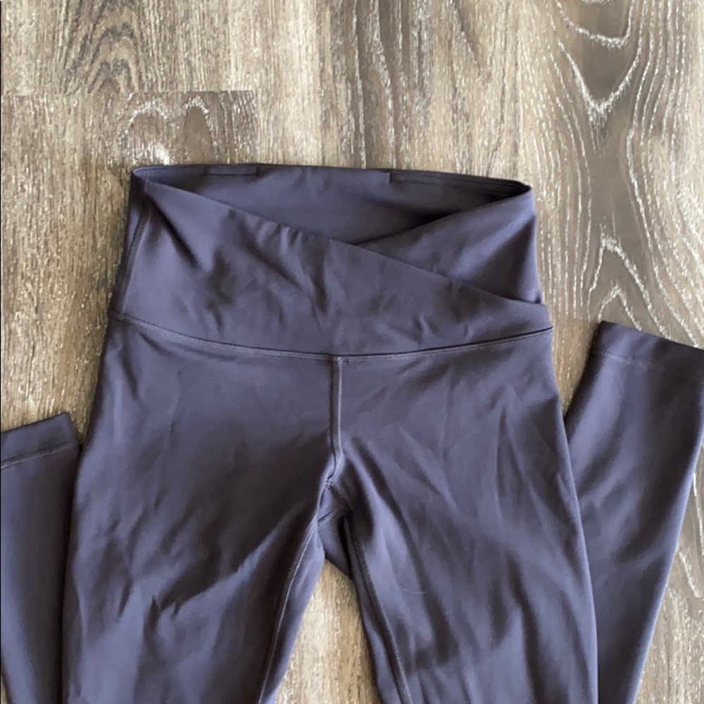 RARE - cross charcoal grey lululemon leggings